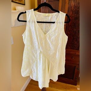 Cutloose sleeveless top